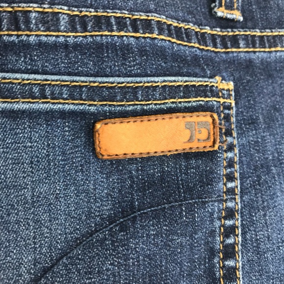 Joe’s Jeans Cutoff Shorts Frayed Dark Wash Stretch - Picture 6 of 7